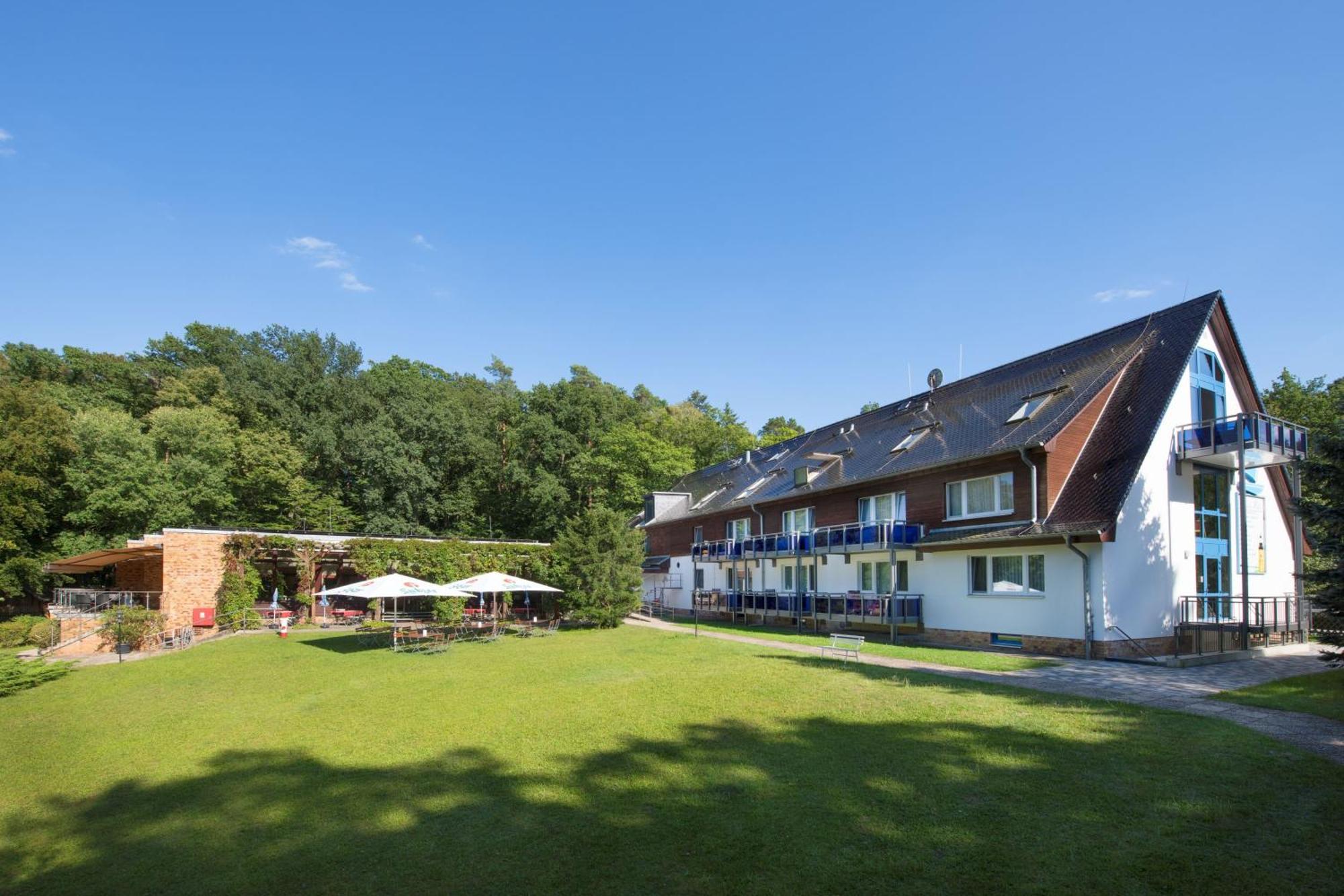 Seehotel Ichlim Sewekow Exterior photo