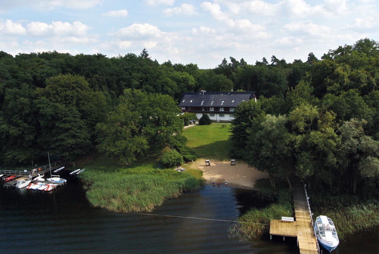 Seehotel Ichlim Sewekow Exterior photo